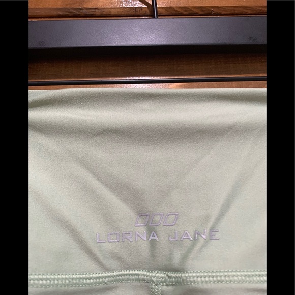 Lorna Jane Awaken Core 7/8 Legging - Picture 6 of 8